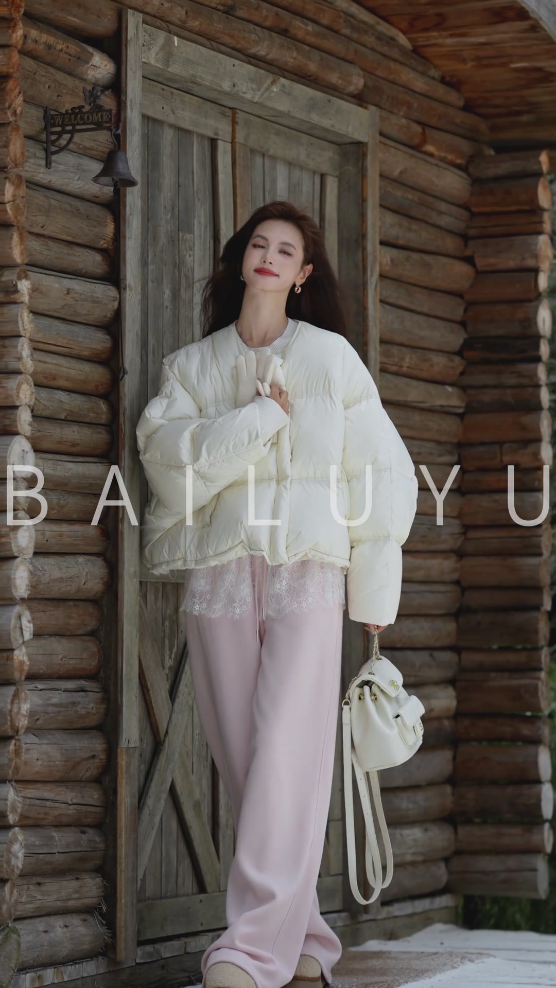 白鹿语鸭绒羽绒服测评｜25秋冬新款，四合扣拉链设计，加厚保暖不臃肿！