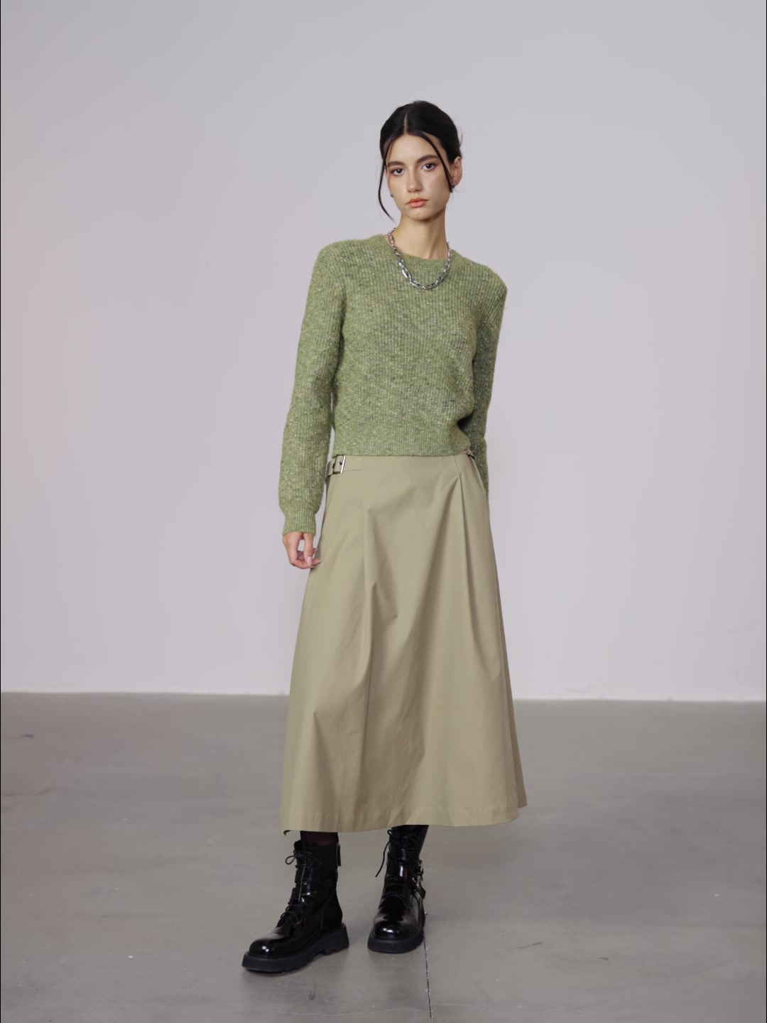 OL风高腰系带拼接A字长裙，圣迪奥S·DEER S25381113，职场穿搭新宠！