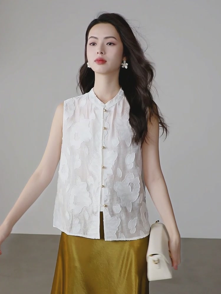 晚白ONEBUYE这件无袖衬衫，798元值不值？我试穿了，优缺点都在这儿！