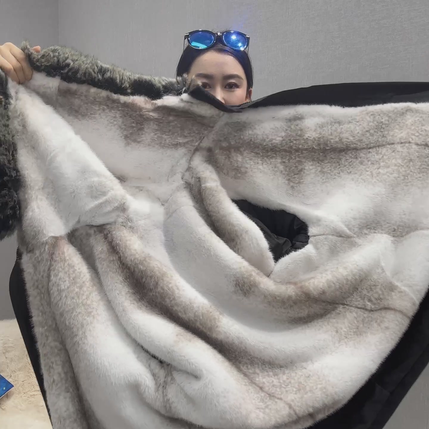 花999块买件“憨厚皇后”派克服，我是不是被“貂”了？