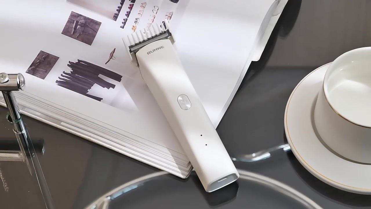 朗威理发器：手残党的自我救赎，理发店老板的噩梦