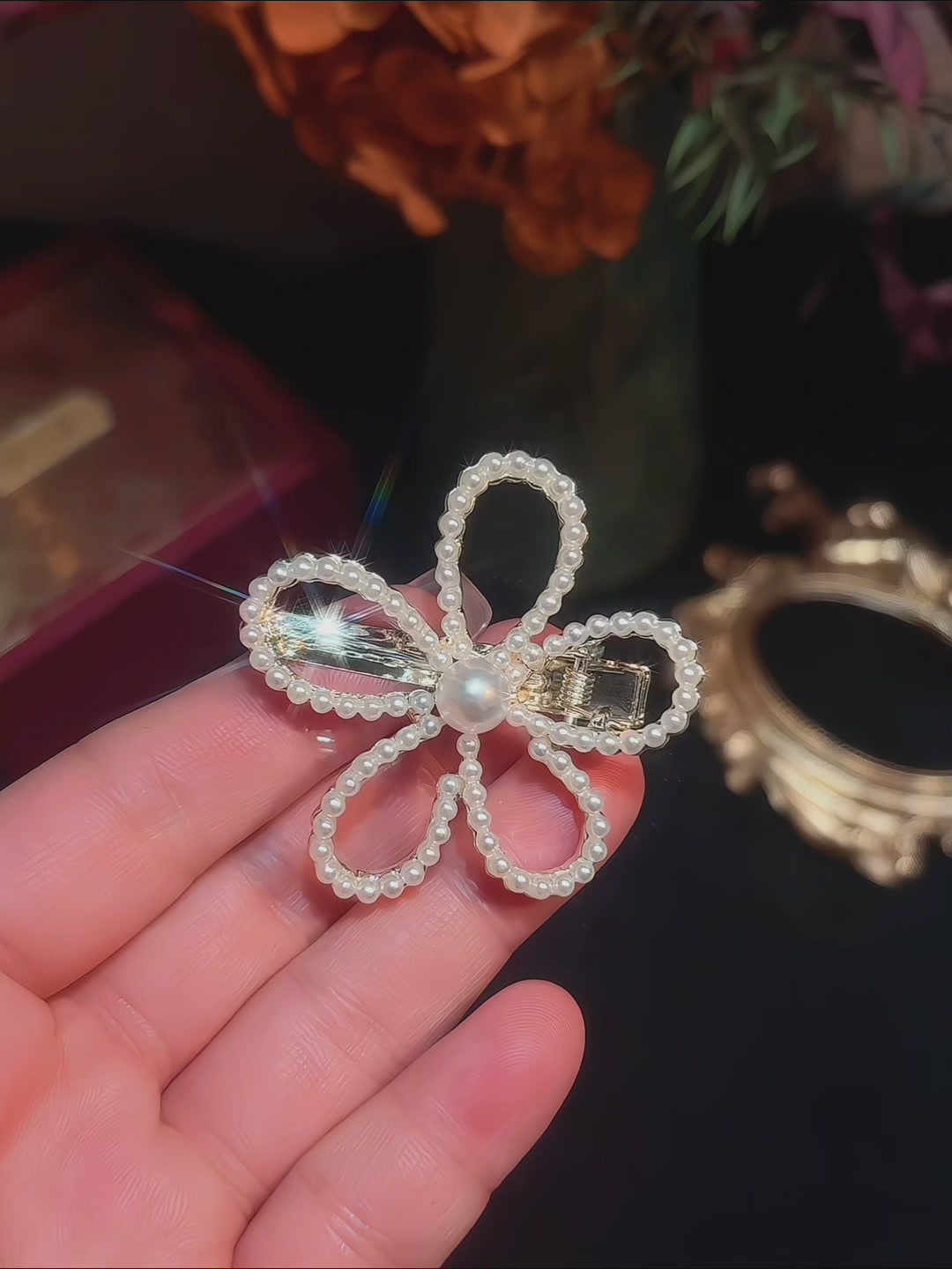 Rena Chris小香风花朵边夹，70块买到的精致小心机！