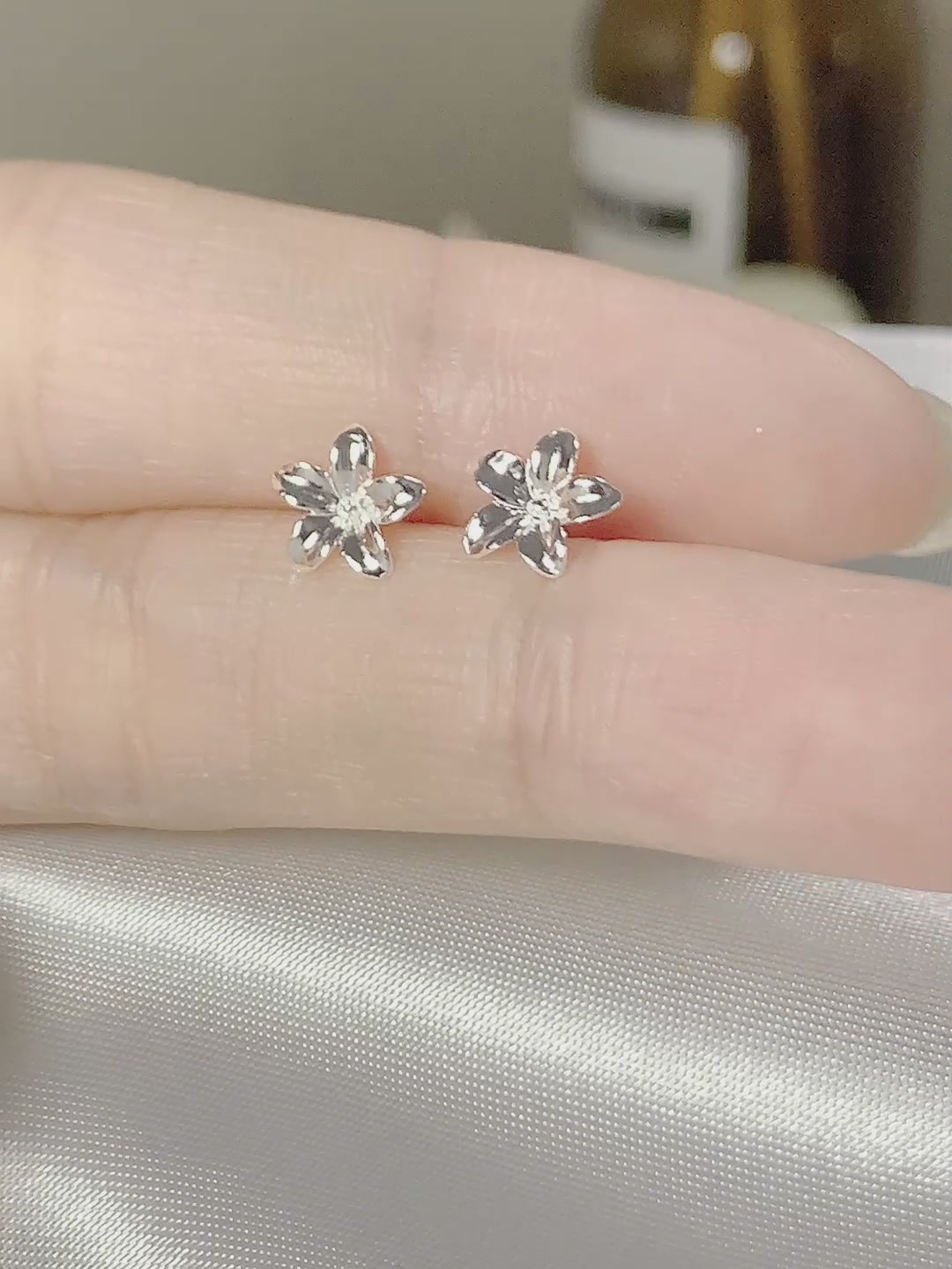 DTOTO栀子花耳钉，睡觉不用摘的养耳洞神器！