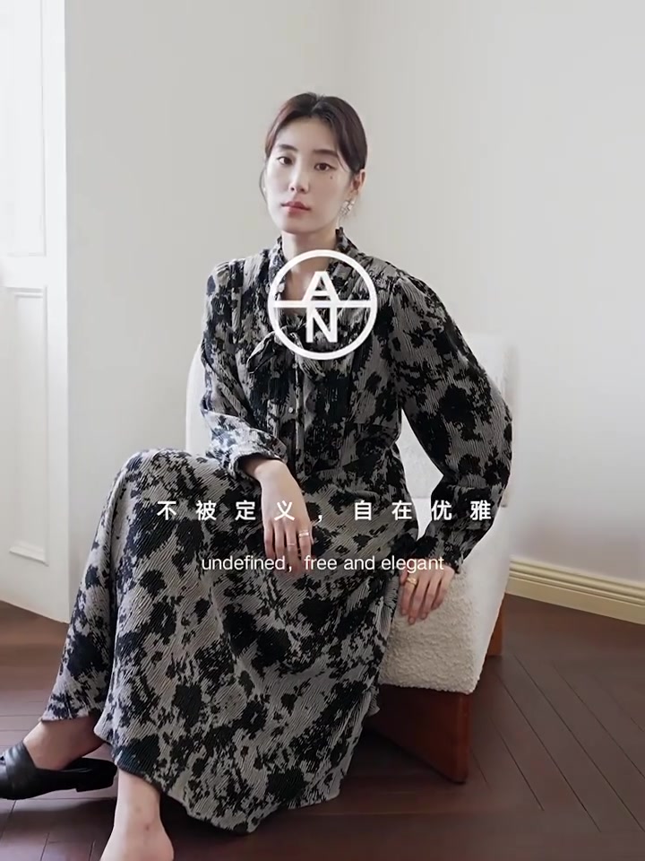 对白暗黑碎花裙，大码女孩的“黑化”高光时刻！