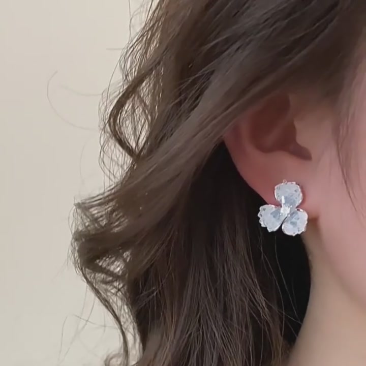 2026新款港风耳钉，百搭又高级，但199元值不值？