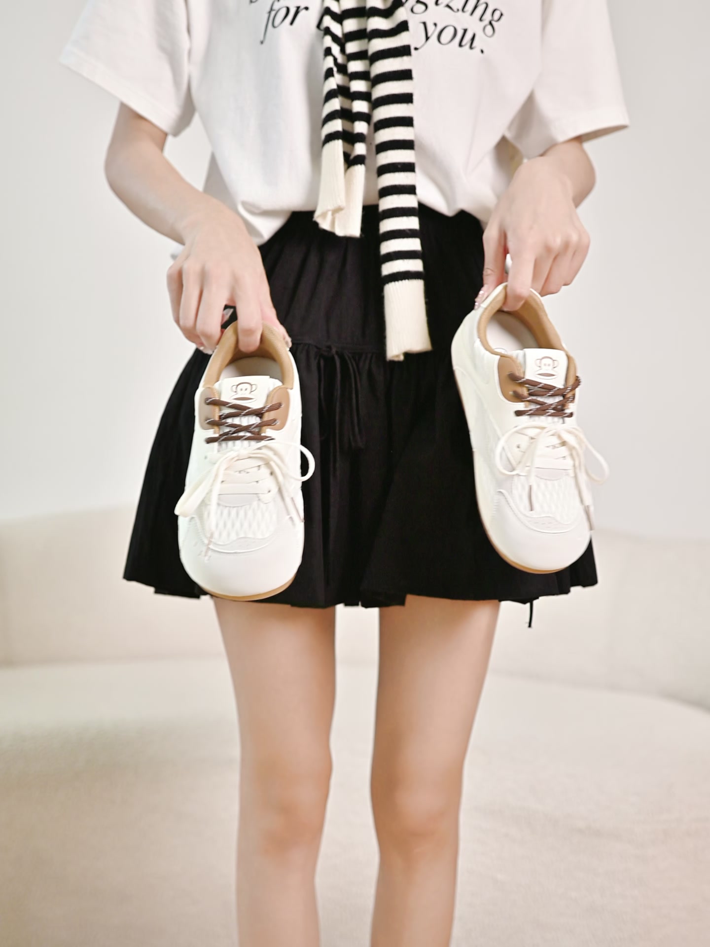 大嘴猴德训鞋：这双黄鞋，让我在春天里“黄”了！