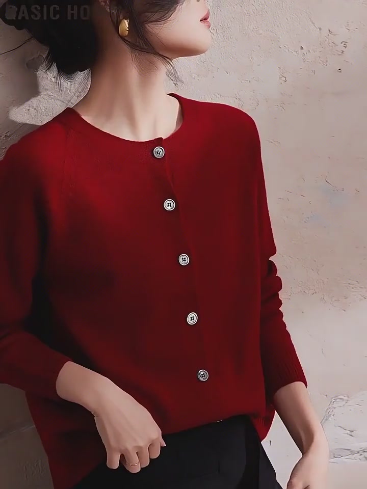 百家好BASICHOUSE新年红毛衣：温暖与冒险的完美结合