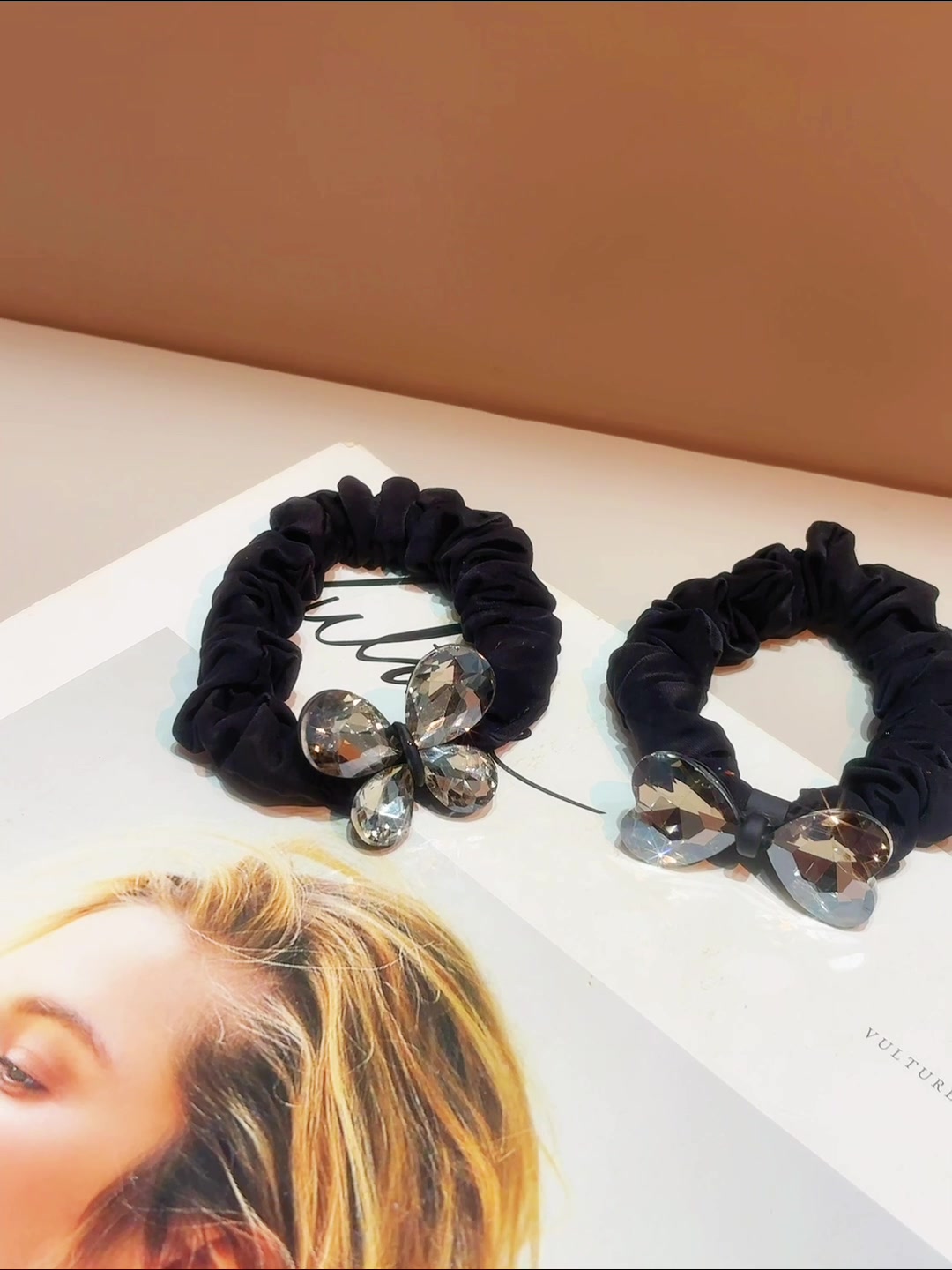 蝴蝶结发圈2件套｜高级感扎发神器，轻松get慵懒氛围感！