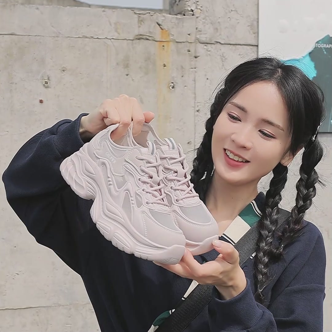 达芙妮老爹鞋测评：增高5cm的夏日透气神器！