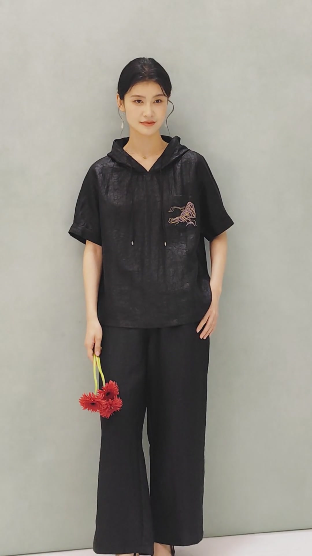 金菊香云纱T恤：3380元买来的“龟纹”真丝，到底值不值？