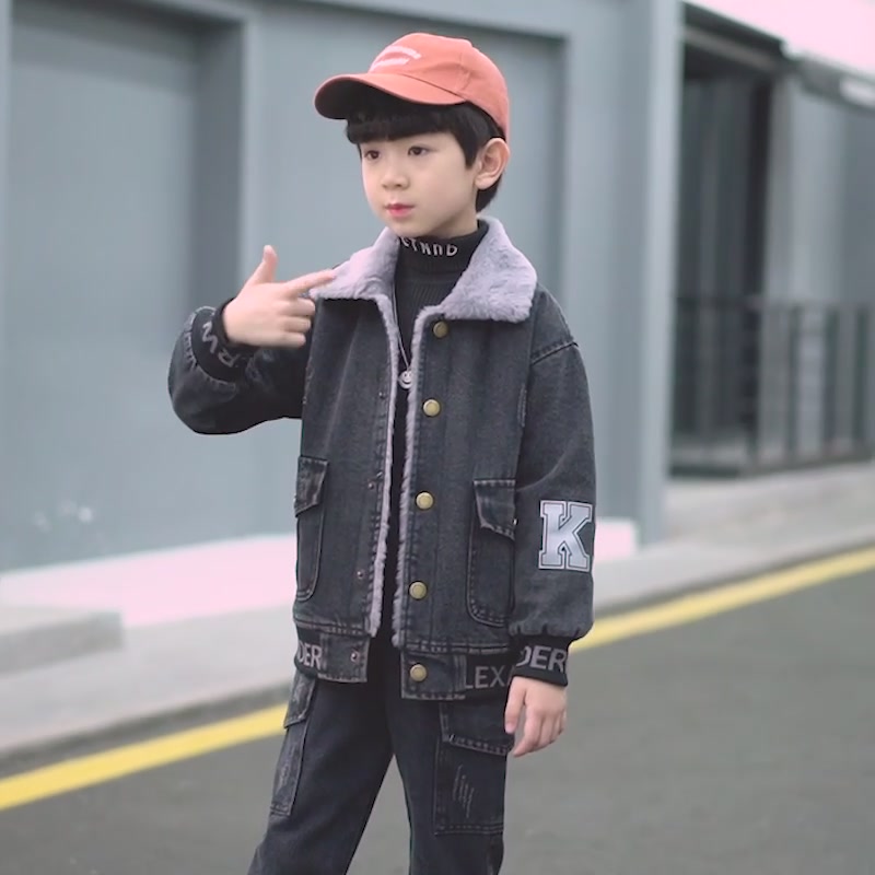 汤姆牛男童加绒牛仔套装，保暖又时髦，冬天就靠它了！