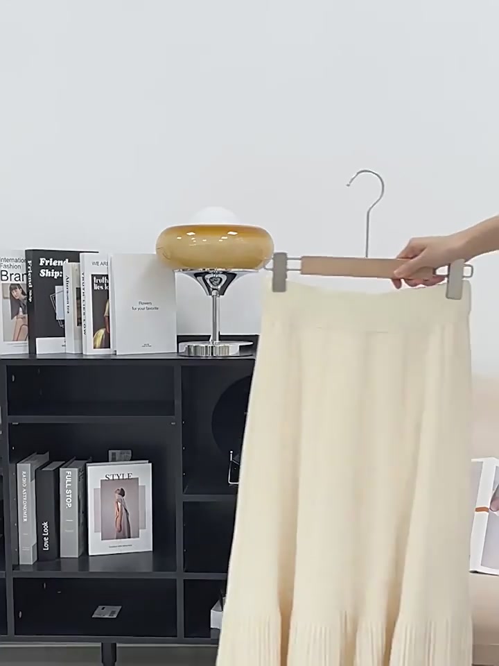 温柔风针织半身裙：秋冬遮胯显瘦的“鱼尾”魔法