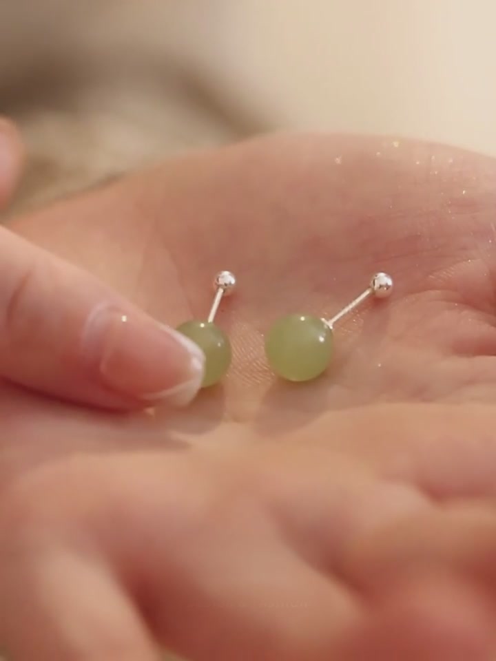 姐妹们！我挖到宝了！这款DTOTO复古螺丝耳钉才99！