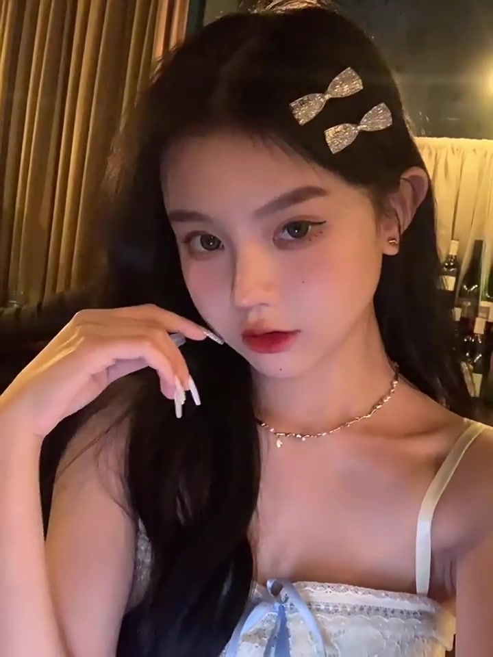 Rena Chris新款蝴蝶结鸭嘴夹：90块的高级感，到底值不值？