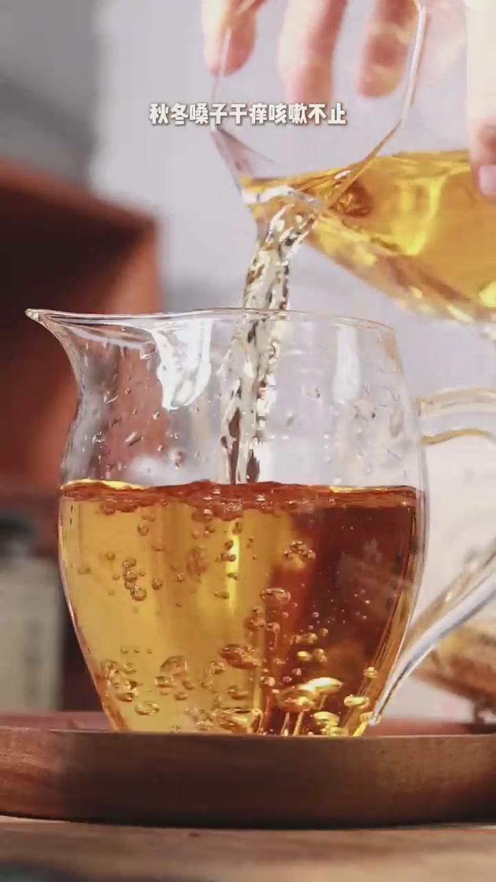 苏茵茵这双方扣高跟鞋，我穿了三天就后悔了？