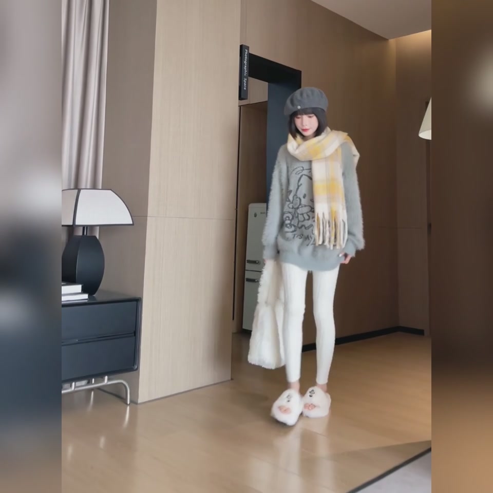 赢夫人貂绒打底裤：299元穿出千元质感？真实体验告诉你值不值！